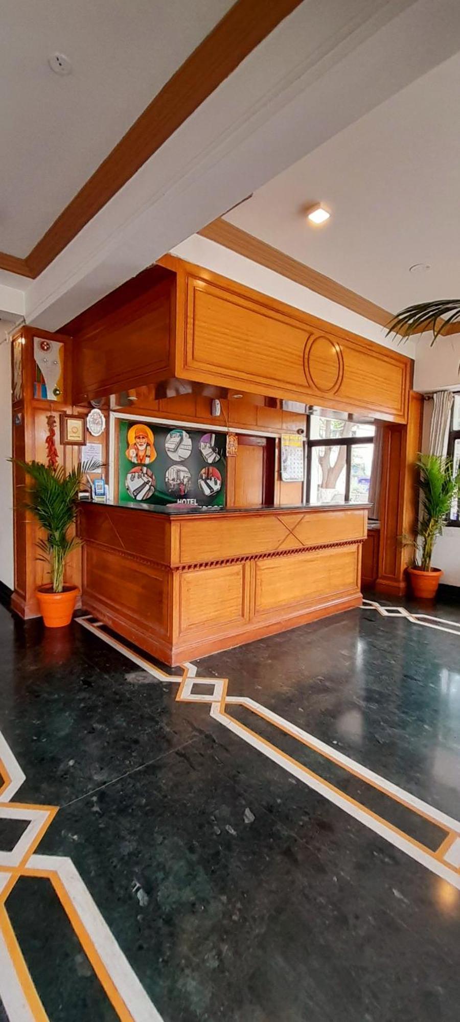 印多尔宫酒店 舍地 外观 照片
